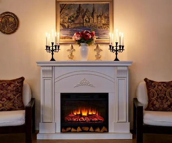 Fleur De Lis Hotel