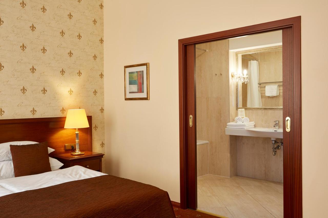 Fleur De Lis 4* Praga