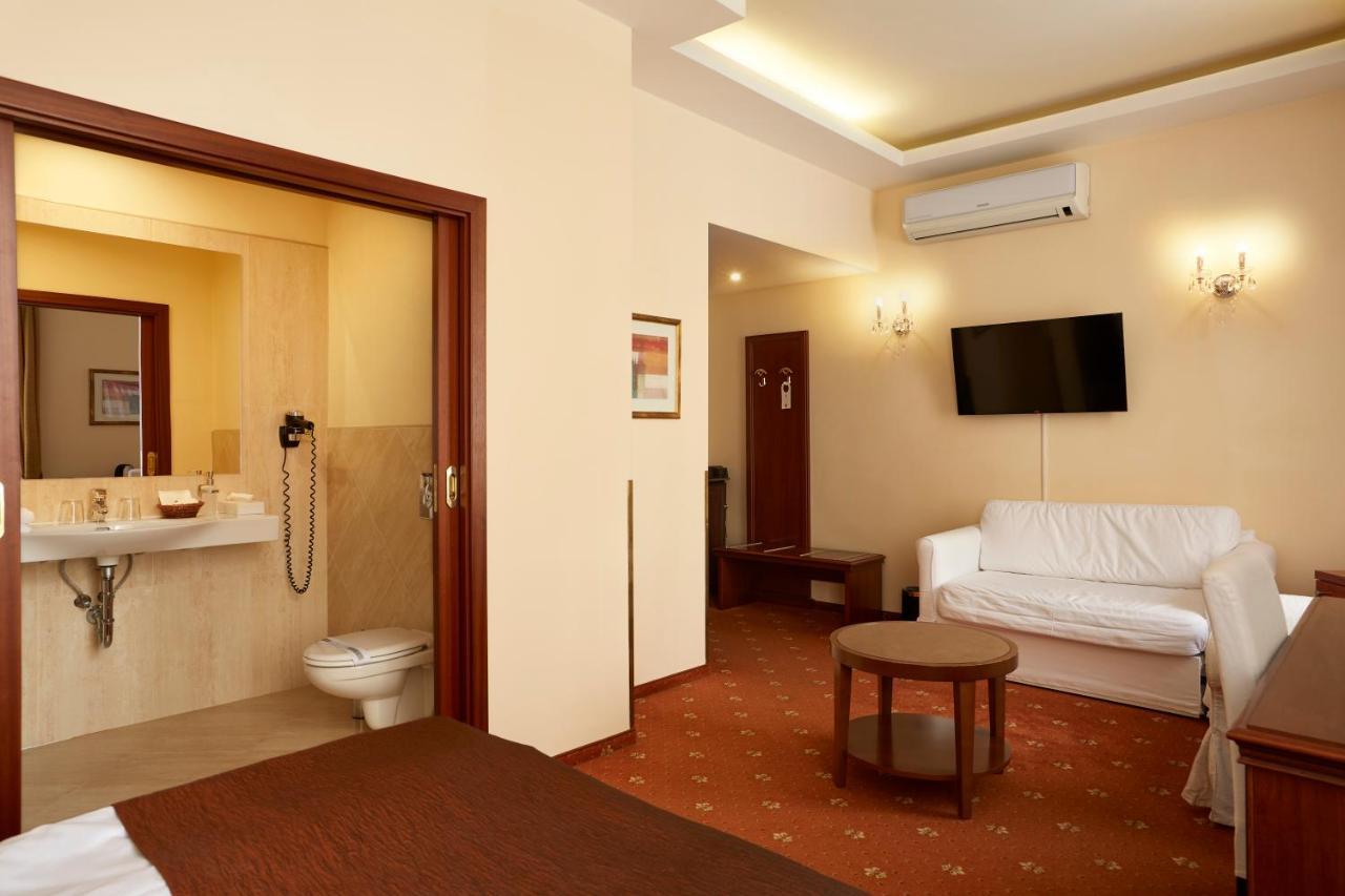 Fleur De Lis 4* Praga